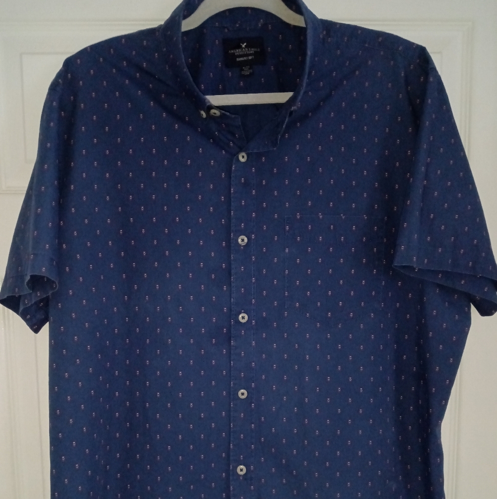 American eagle short sleeve button-up shirt